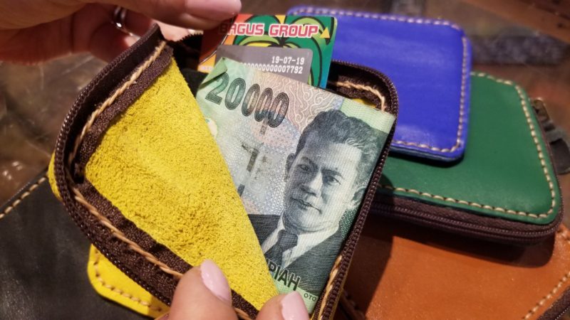タイで作ってもらった本革のシンプルお財布